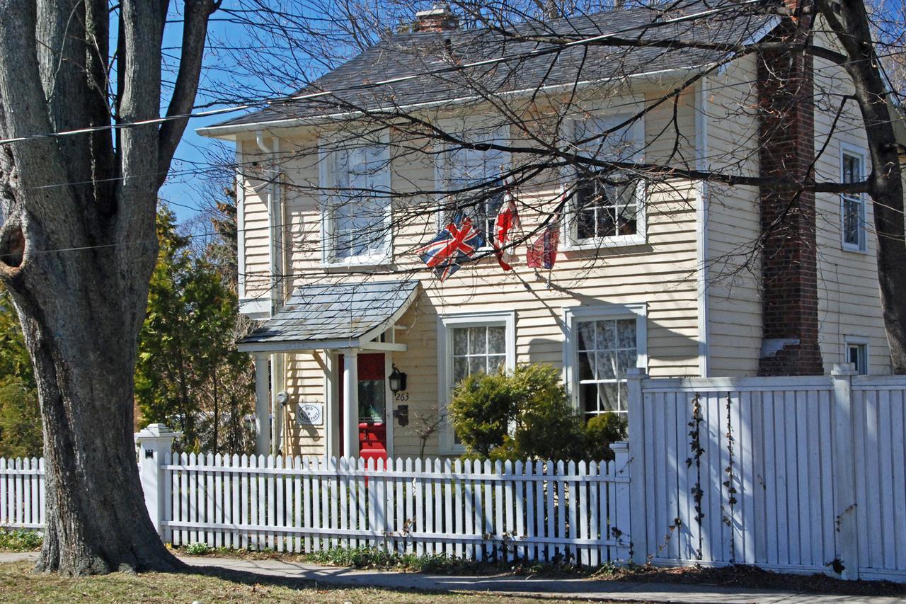 Apple Tree Historic