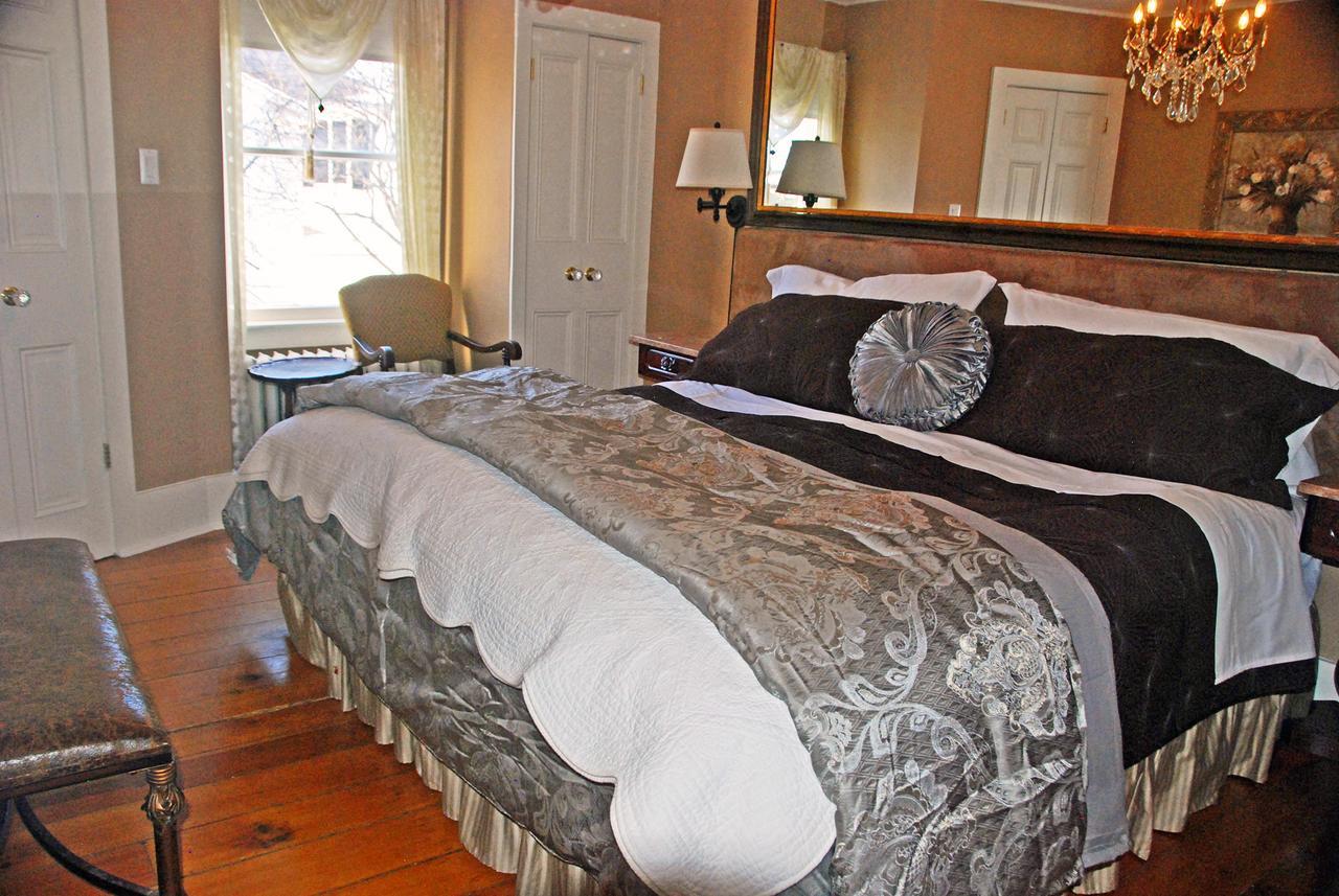 Apple Tree Historic Bed & Breakfast Niagara-on-the-Lake