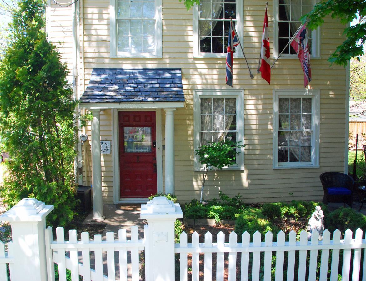 Bed & Breakfast Apple Tree Historic Niagara-on-the-Lake