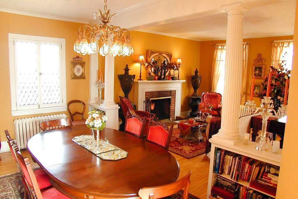 Bed & Breakfast Apple Tree Historic 3*